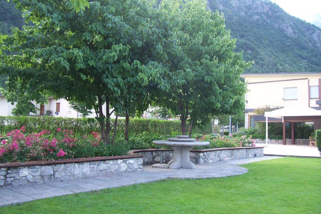 Albergo Benito Ponte nellʼAlpi Екстериор снимка