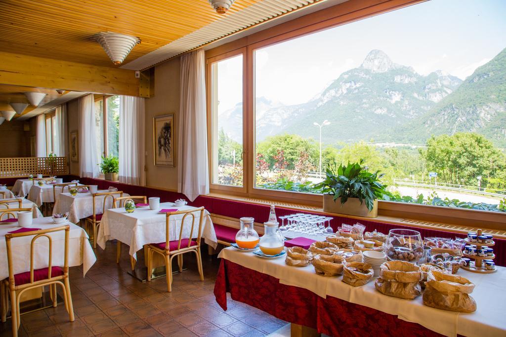 Albergo Benito Ponte nellʼAlpi Екстериор снимка